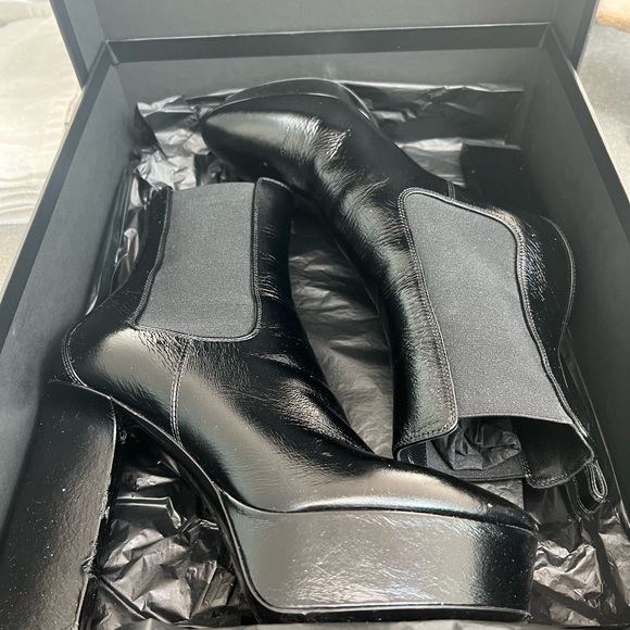 Saint Laurent 95MM Vika Platform Bootie - Picture 5 of 6